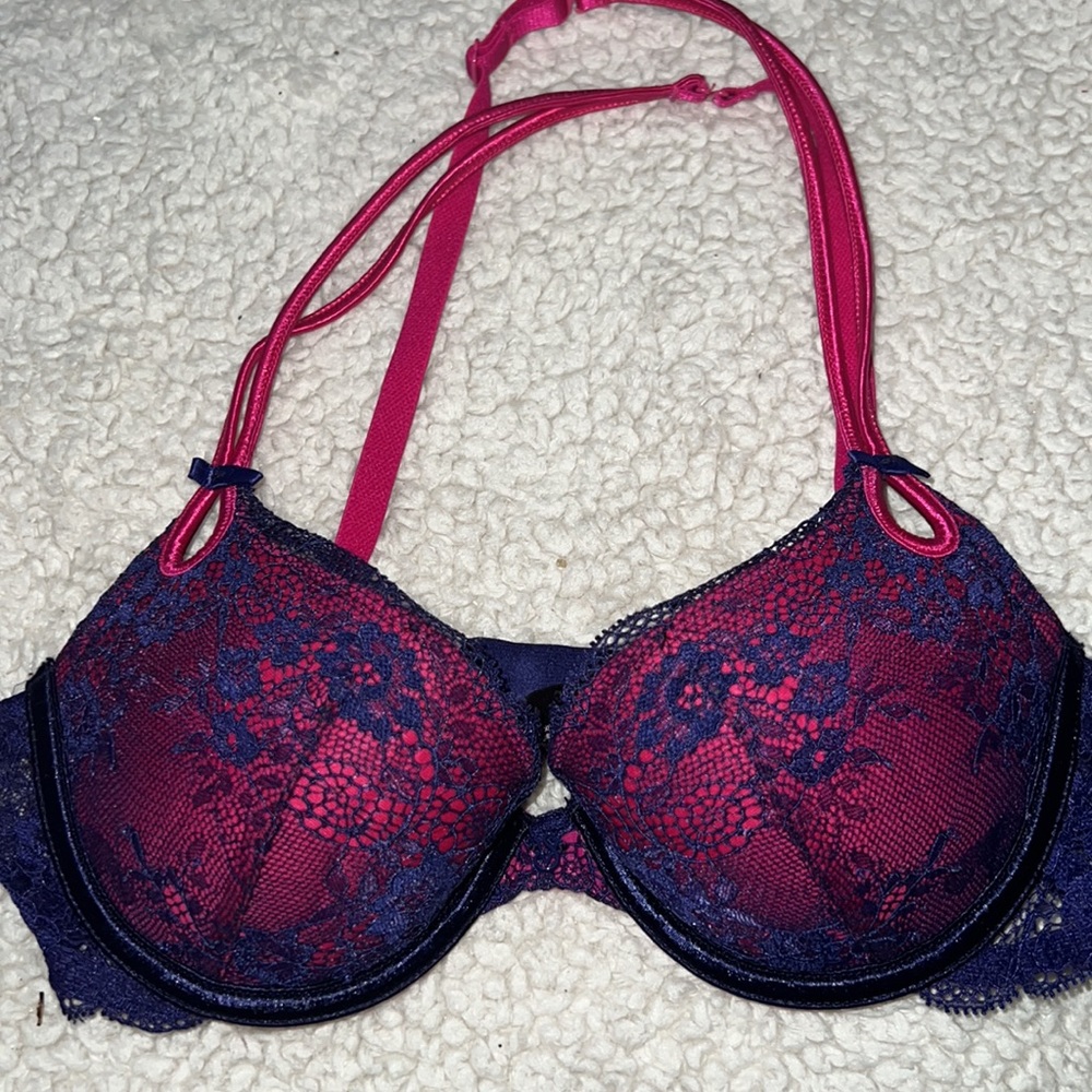 Victoria’s Secret Bras - Picture 2 of 6